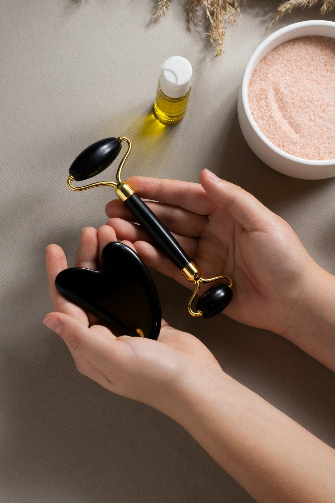 Gua Sha & Jade – Massasje & Glød - LUNOVA